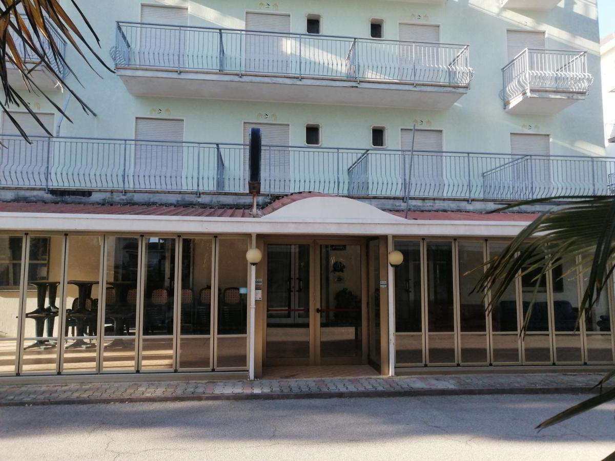 Hotel Arborea Lido di Jesolo Exterior photo